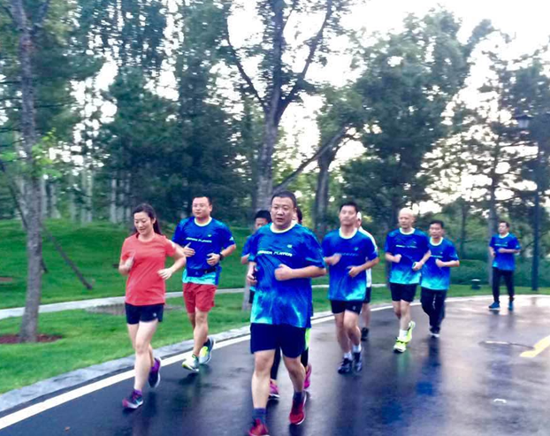 神州優車陸正耀的“長跑”：踏準節奏才能跨越星辰大海