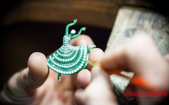 高級(jí)定制風(fēng)來襲:如何打造只屬于你的珠寶?