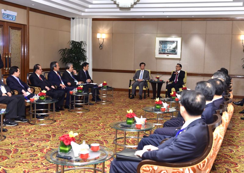 李克強(qiáng)馬來西亞談“雙創(chuàng)”:大企業(yè)與中小企業(yè)協(xié)同促進(jìn)是時(shí)代發(fā)展需要