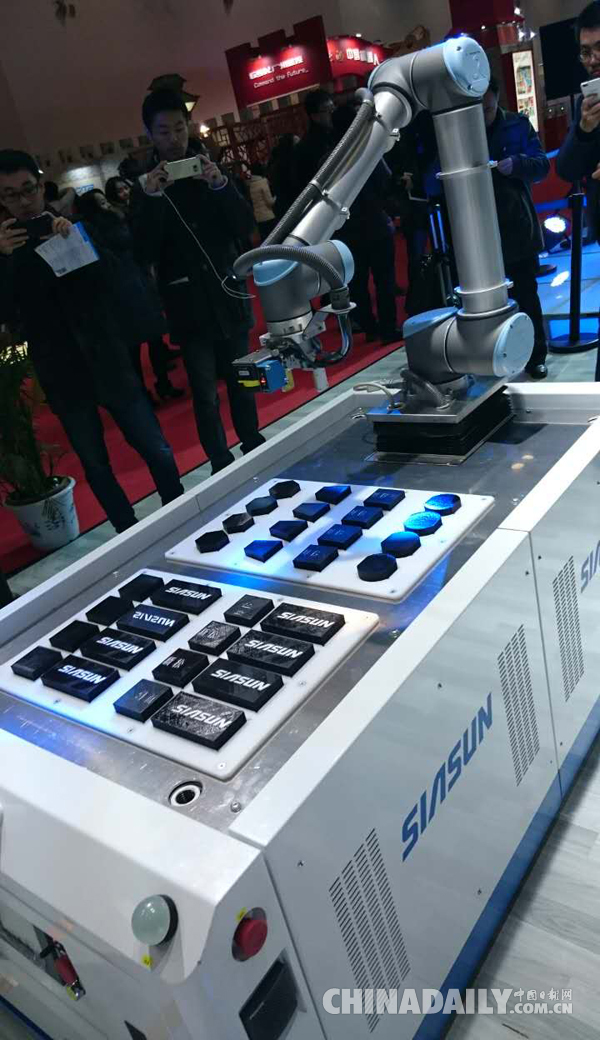 2015世界機器人大會參展機器人精彩圖集