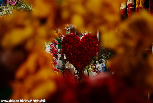 “情人節(jié)消費潮”席卷亞太：你今天送了嗎？