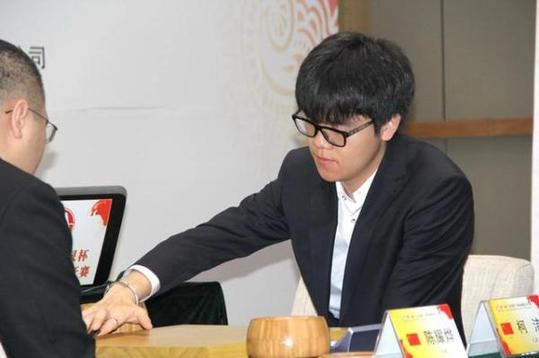 柯潔也擋不?。褰缟衩馗呤痔唣^50連勝