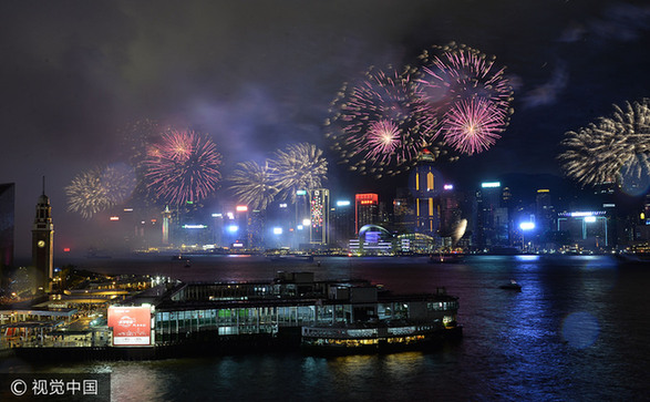 商務(wù)部：2016年內(nèi)地與香港進(jìn)出口貿(mào)易總額達(dá)2萬(wàn)億