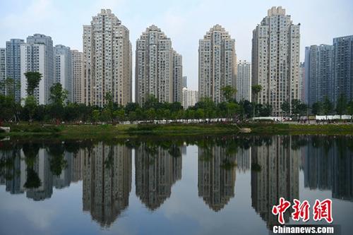 房子最耀眼 二線城市：搶人才還是找“接盤俠”？