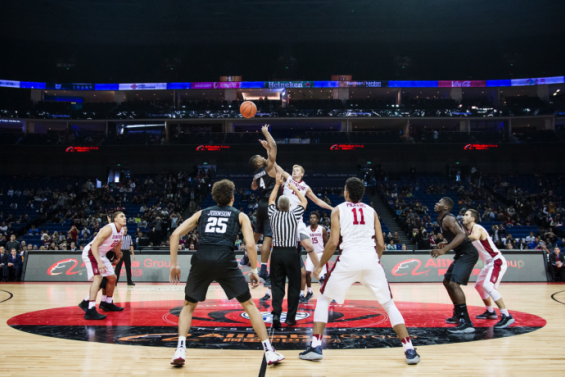 馬云蔡崇信簽下美國最牛大學體育聯盟，讓中國年輕人看NCAA籃球賽